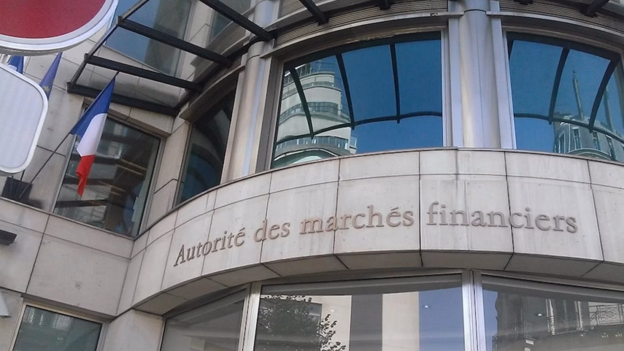 Roland Lescure réplique à Jean-Luc Mélenchon : pourquoi l&rsquo;annulation des dettes pourrait déclencher une crise financière majeure